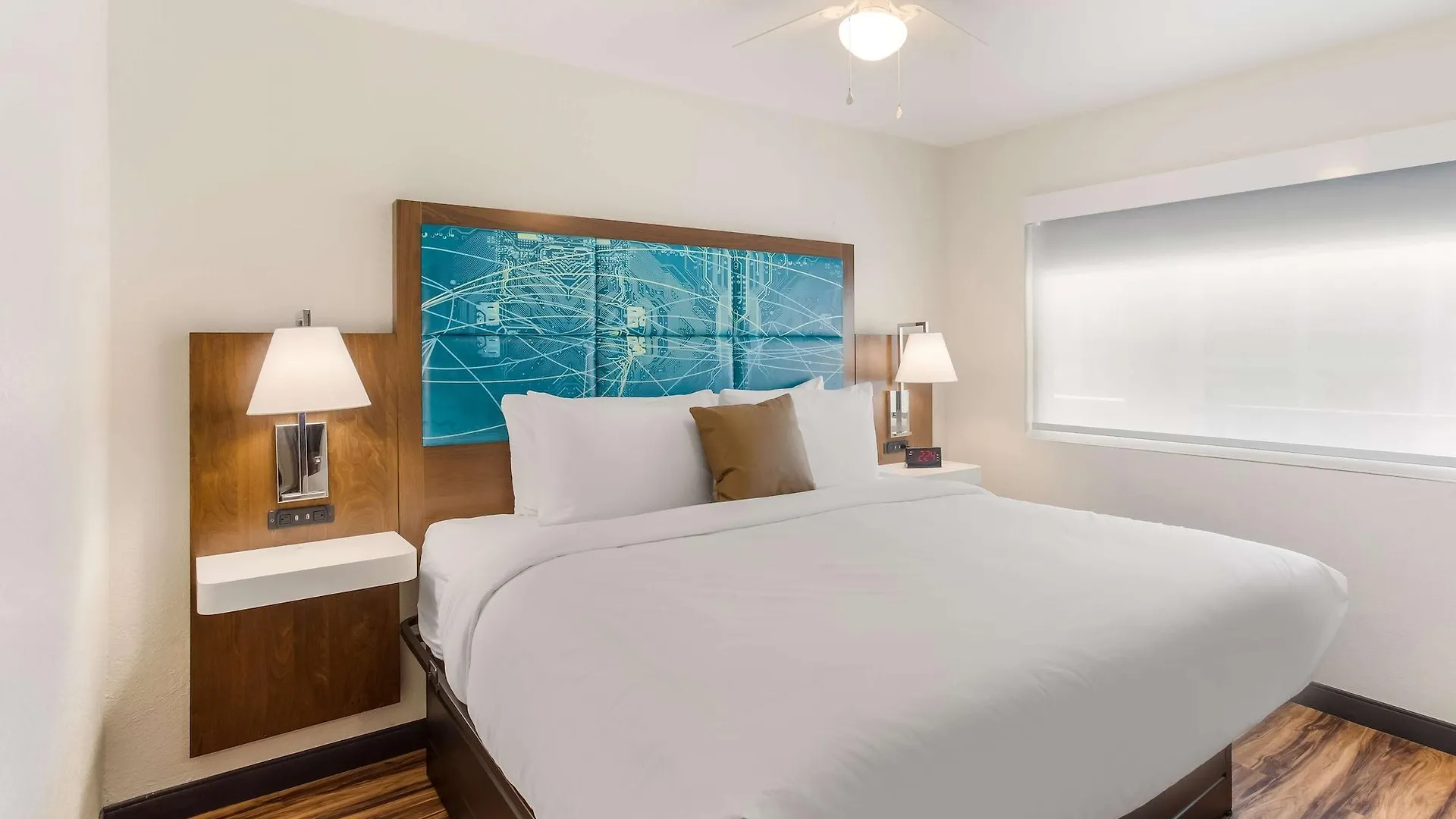 Red Lion Inn & Suites Nashville Airport