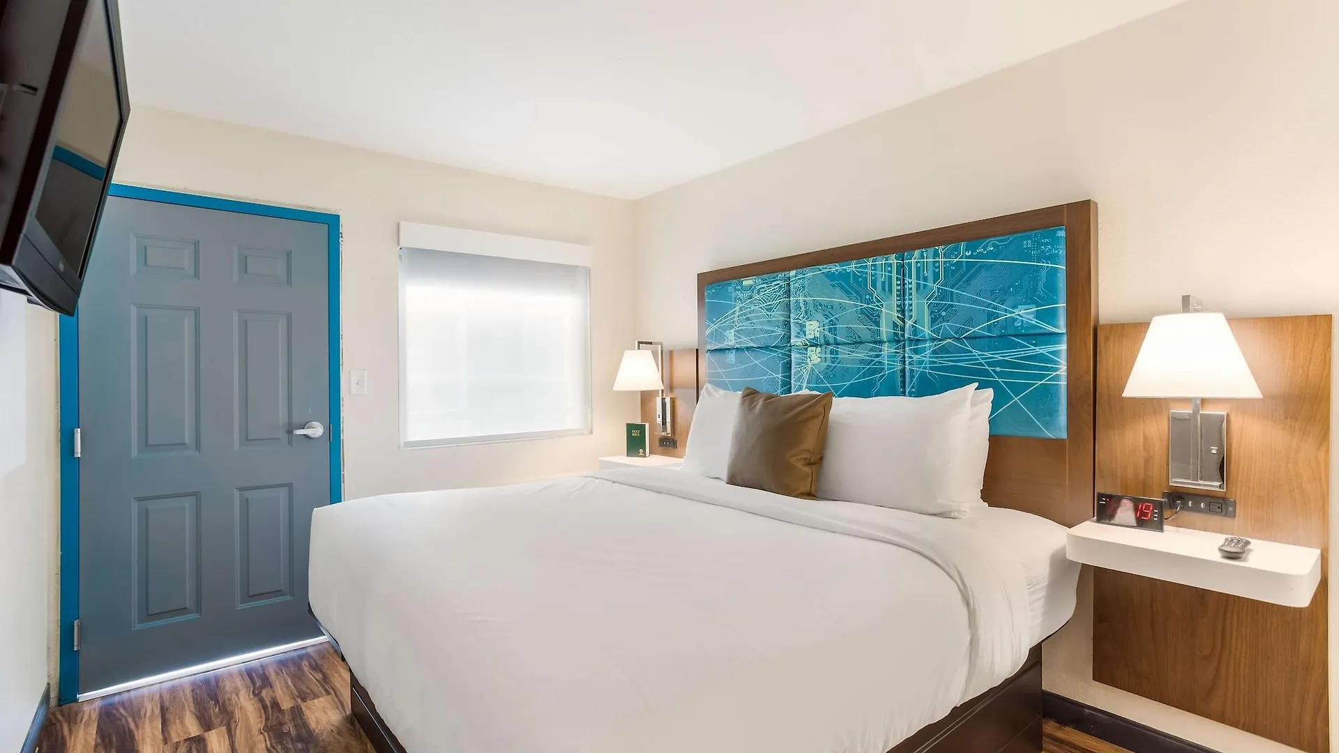 Red Lion Inn & Suites Nashville Airport