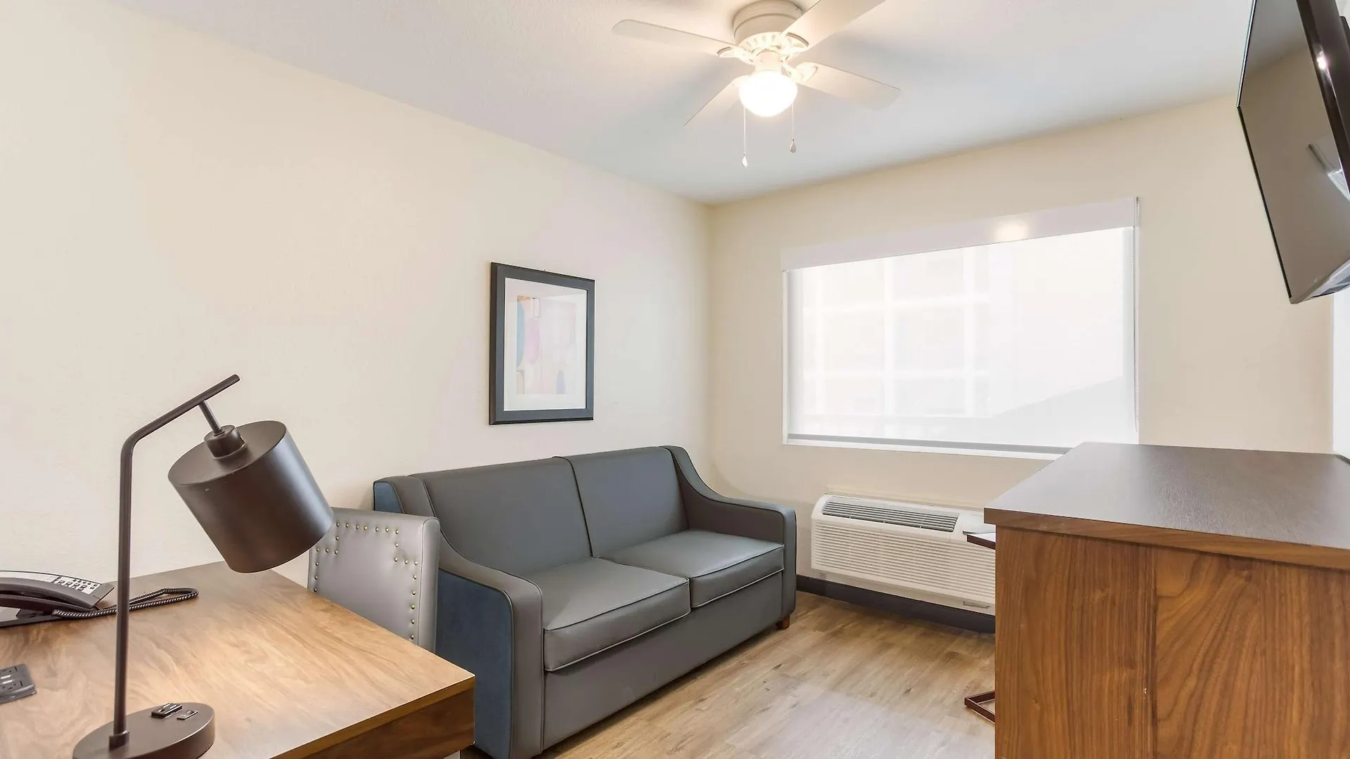 Red Lion Inn & Suites Nashville Airport Hotel