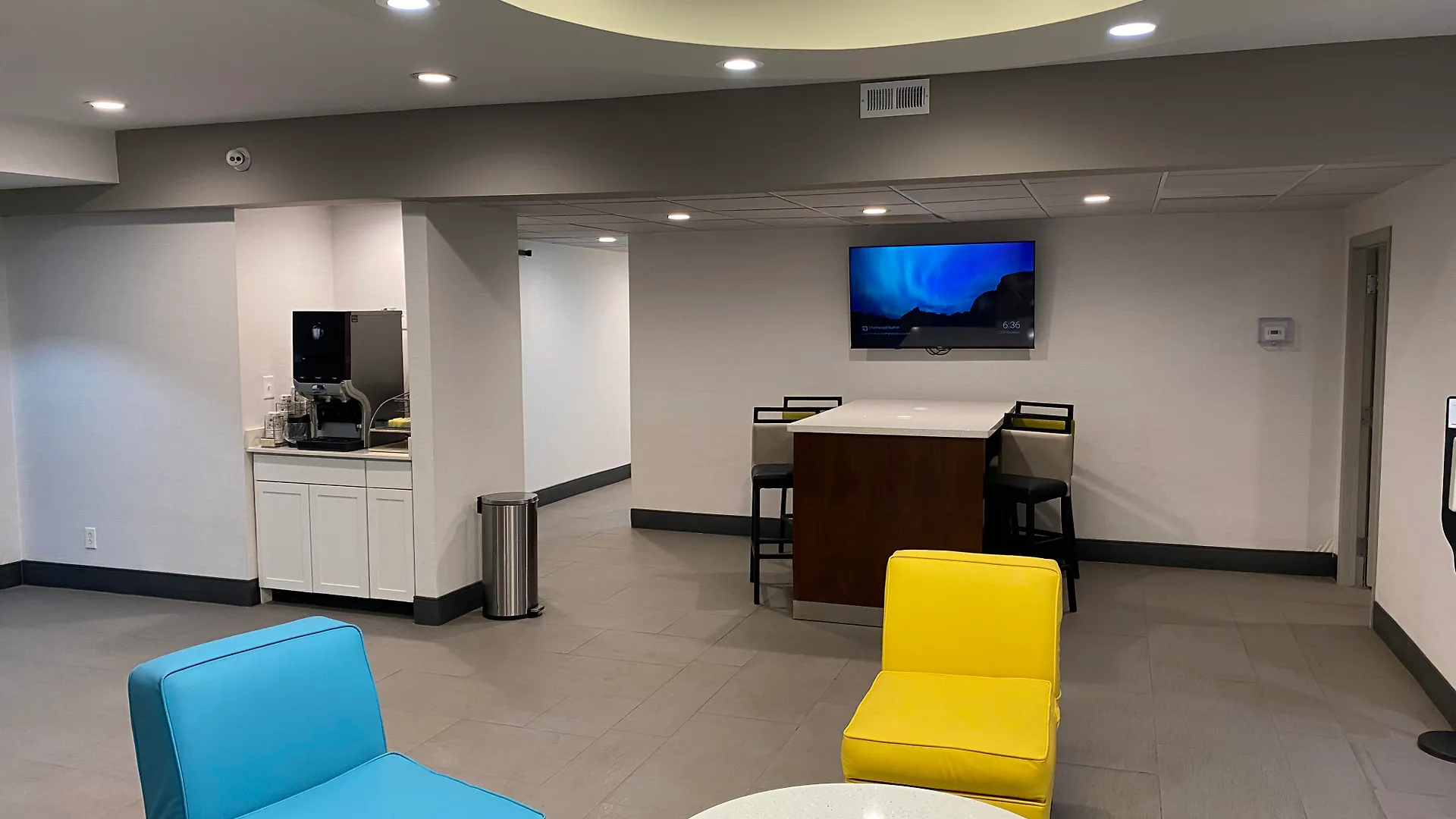 Red Lion Inn & Suites Nashville Airport
