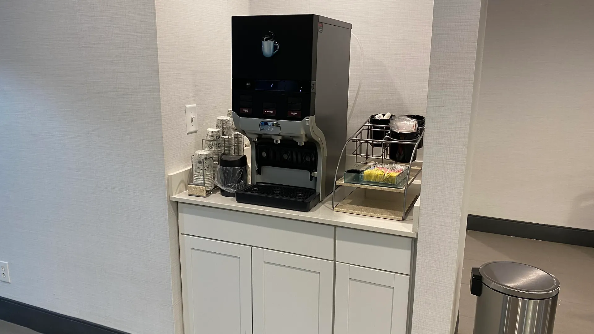 Hotel Red Lion Inn & Suites Nashville Airport