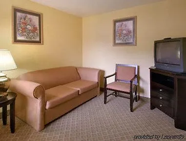 Hotel Red Lion Inn & Suites Nashville Airport