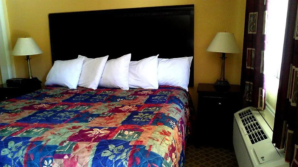 Red Lion Inn & Suites Nashville Airport 2*,  United States