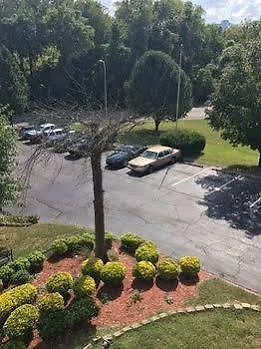 Red Lion Inn & Suites Nashville Airport 2*,  United States