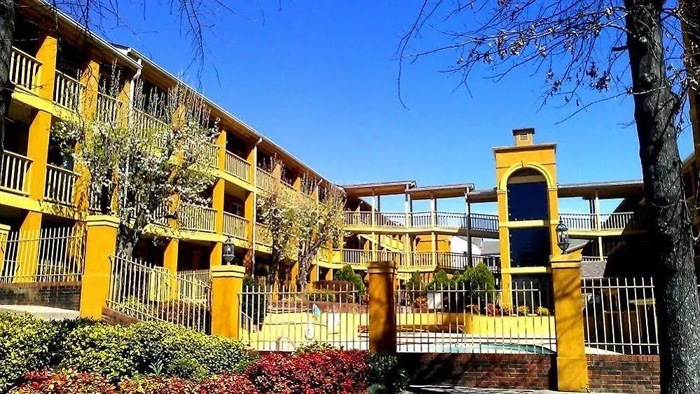 Red Lion Inn & Suites Nashville Airport 2*,  United States