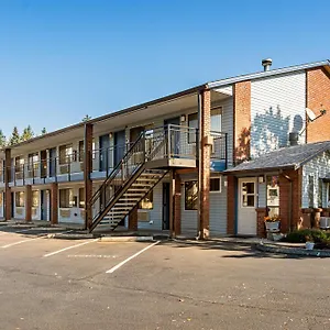 Super 8 By Wyndham East Vancouver